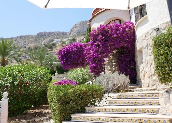 Mit Privatem Pool Und Meerblick By Interhome Semesterbostad *