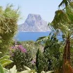 Mit Privatem Pool Und Meerblick By Interhome